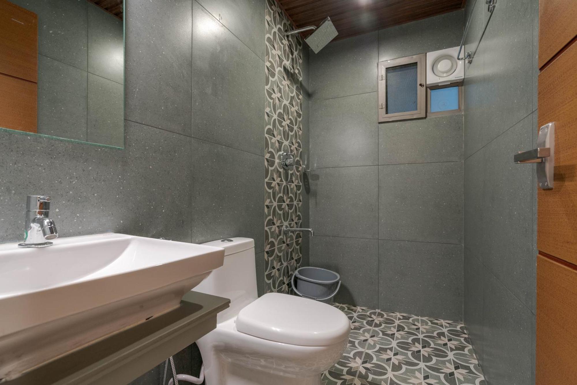 Hotel Aryaas Regent Kochi Zewnętrze zdjęcie