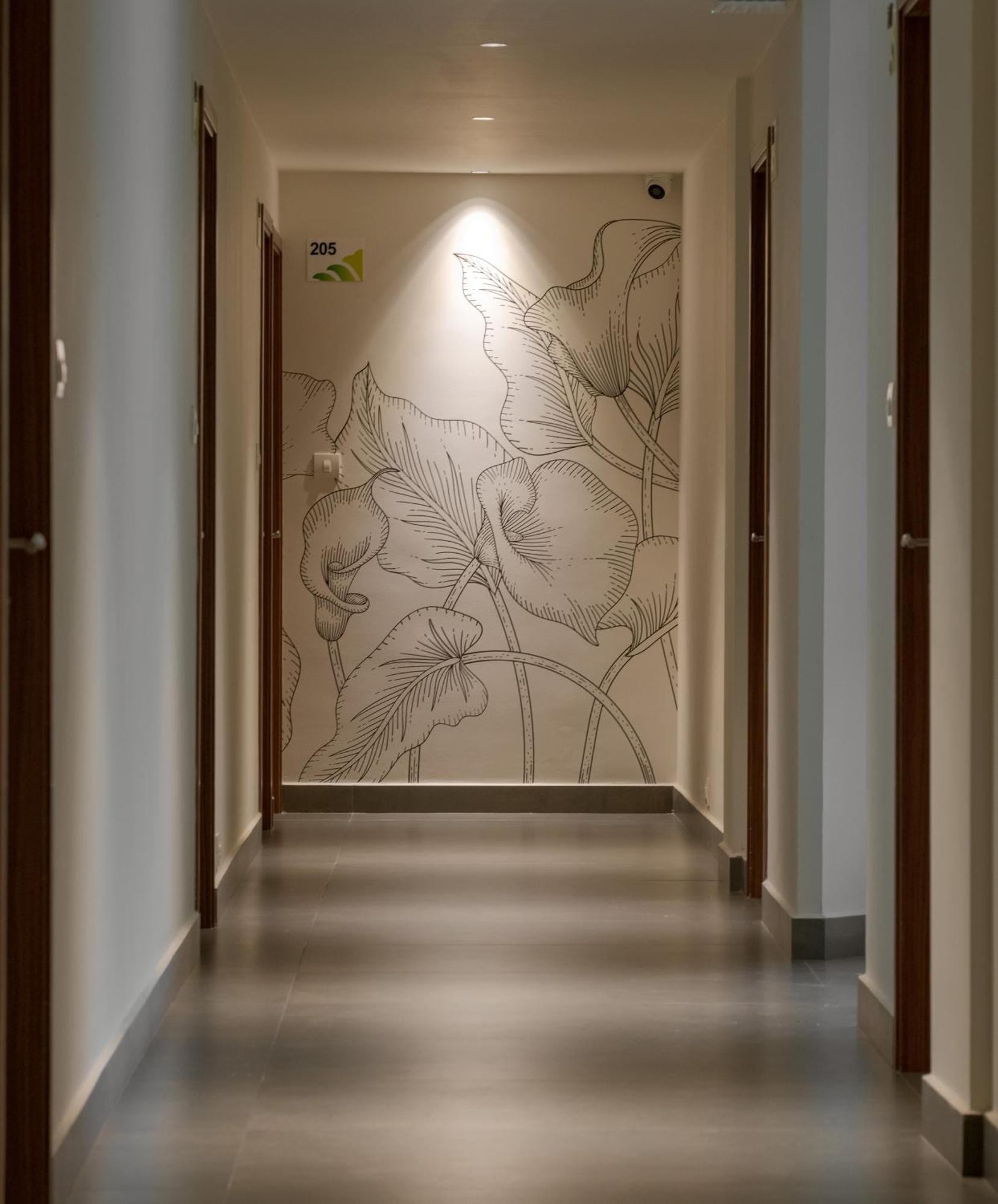 Hotel Aryaas Regent Kochi Zewnętrze zdjęcie